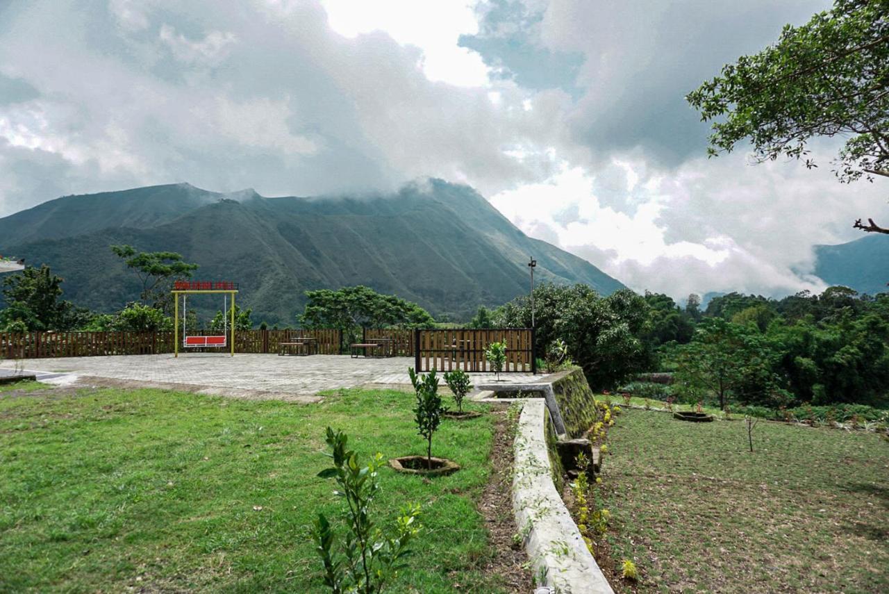 Rinjani Hill Hotel Сембалун Лаванг Екстер'єр фото