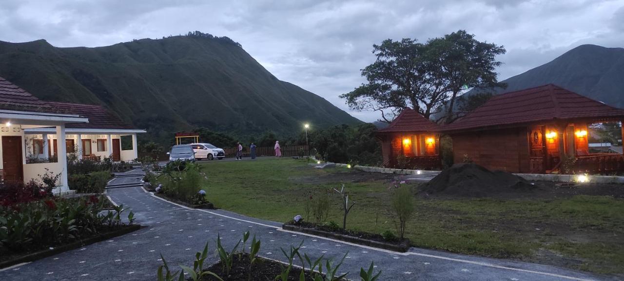 Rinjani Hill Hotel Сембалун Лаванг Екстер'єр фото